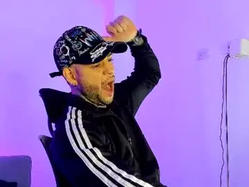 Chaturbate Free Porn Cam of _jamesleandros
