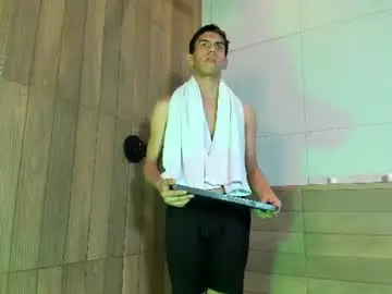 Chaturbate Live Sex Cam of lucca_moreti