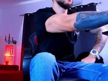 Chaturbate Sex Chat of mightyaaron