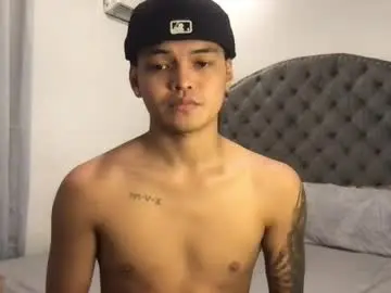 Chaturbate Free Porn Cam of asianhugescott
