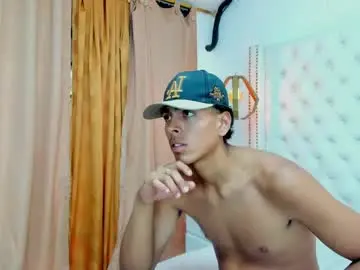 Chaturbate Best live sex cam show of diego_stonee
