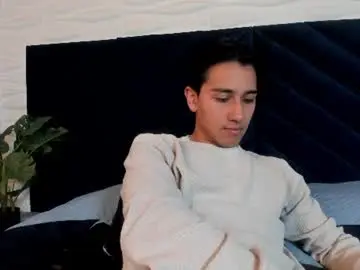 Chaturbate Watch Live Sex Cams of andyjoy_