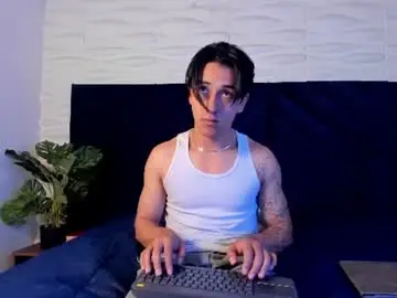 Chaturbate Free Porn Cam of andyjoy_