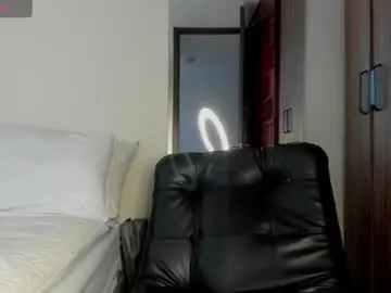 Chaturbate Live Porn of mattiwsmorris_