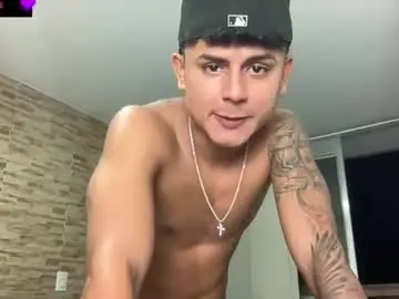Chaturbate Free Live Porn of bob_pettersonn