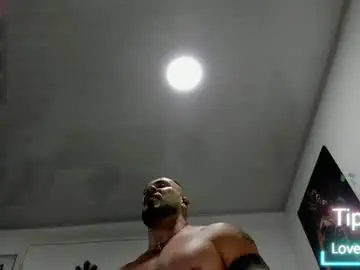 Chaturbate Watch Live Sex Cams of logan_whitters01