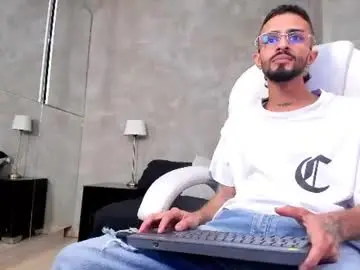 Chaturbate Free Porn Cam of felipe_casttan