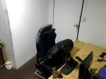 Chaturbate Live Sex of masterdomfuck
