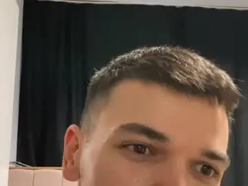 Chaturbate Live Sex Cam of shycuttwunkboy