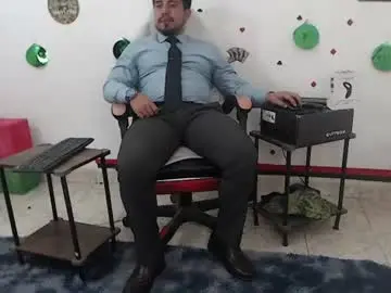 Chaturbate Live Sex of kalethbigdick88