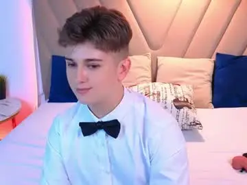 Chaturbate Watch Live Sex Cams of miless_cooper