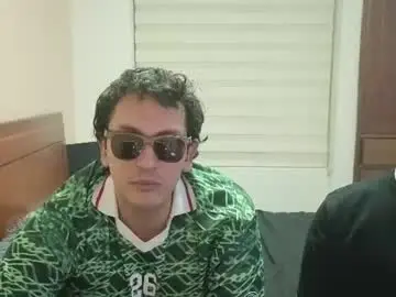 Chaturbate Live Sex Cam of danruiz33