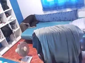 Chaturbate Live Sex Cam of ravingr3d3