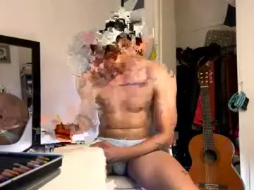 Chaturbate Free Live Porn of adamgrey__
