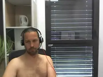 Chaturbate Sex Cam of moi9876543210
