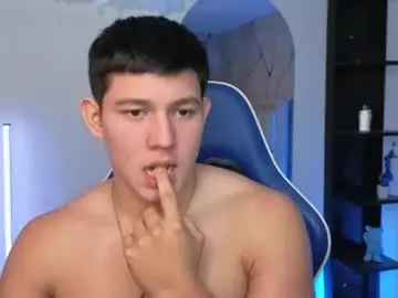 Chaturbate Nude Webcam of james_cr