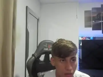 Chaturbate Watch Live Sex Cams of miguel_hz