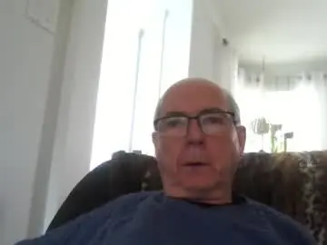 Chaturbate Live Sex Cam of bernard1102