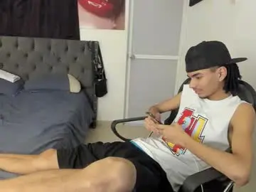 Chaturbate Free Live Porn of white_master444