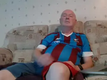 Chaturbate Free Live Porn of smallsteve562