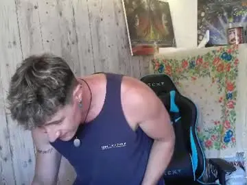 Chaturbate Adult Video Chat of frenchhornybibs