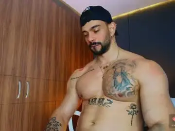 Chaturbate Sex Cam of massimo_visconti