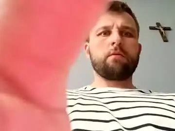 Chaturbate Sex Cam of slaveboy32bi