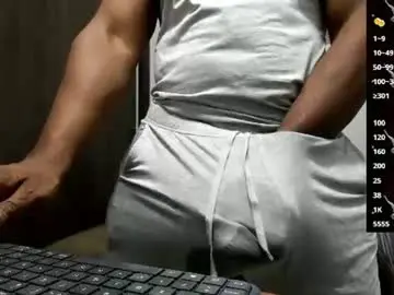 Chaturbate Live Sex Cam of roccoblack02