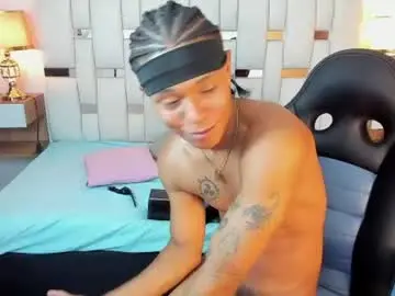 Chaturbate Live Sex Cam of andykings_1