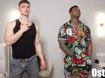 Chaturbate Free Porn Cam of ostine_brown