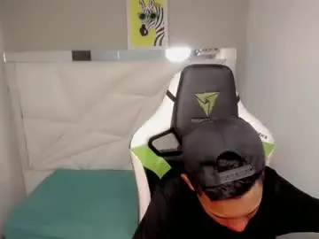 Chaturbate Watch Live Sex Cams of sombra_18