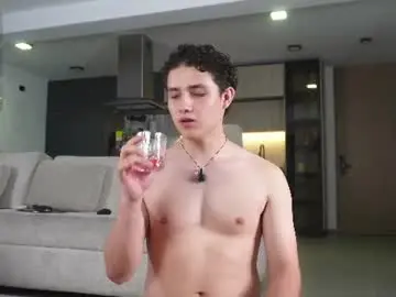 Chaturbate Free Live Porn of theohawke_