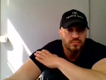 Chaturbate Sex Chat of titan_heart