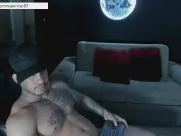 Chaturbate Free Porn Cam of dammianmilleroficial