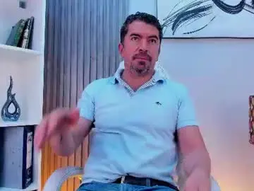 Chaturbate Live Sex Cam of juank_fit45