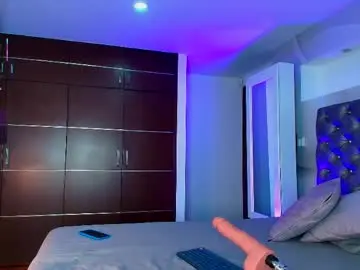 Chaturbate Live Sex Cam of valentinos_