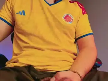 Chaturbate Live Sex Cam of derek_vow