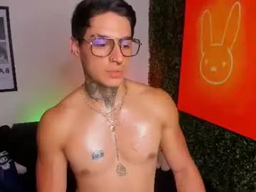 Chaturbate Watch Live Sex Cams of simon_cortes