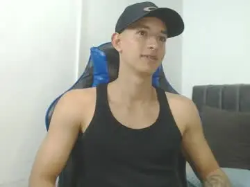 Chaturbate Live Porn of jake_shadow14