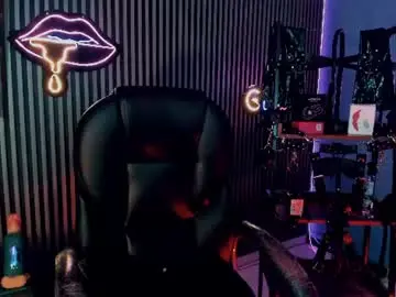 Chaturbate Live Sex Cam of maximoking26
