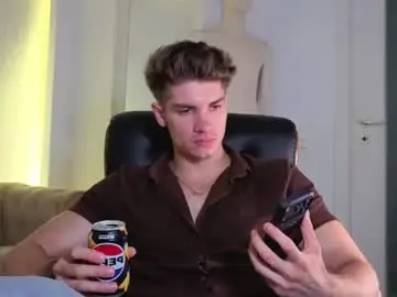 Chaturbate Best live sex cam show of maxkaiden