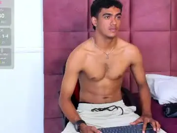 Chaturbate Nude Webcam of alejandro_williams