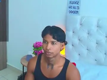 Chaturbate Live Sex Cam of cassian_gold