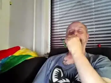 Chaturbate Live Porn of hardmrlazy