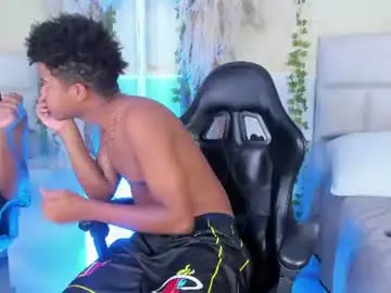 Chaturbate Live Sex Cam of taylorclay_