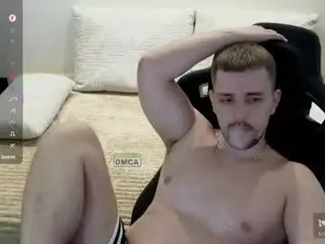 Chaturbate Live Sex Cam of larstar01