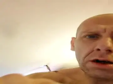 Chaturbate Sex Cam of pawel1984wegrzyn42