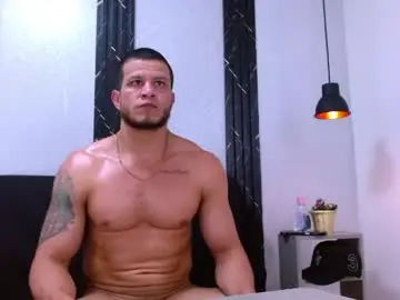 Chaturbate Live Porn of maximiliano_stronge