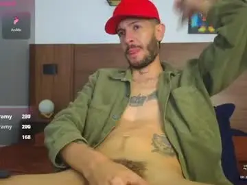 Chaturbate Live Sex Cam of max_tayloor