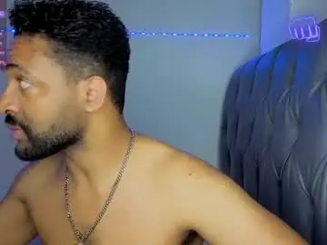 Chaturbate Live Sex Cam of bbcblackhot33